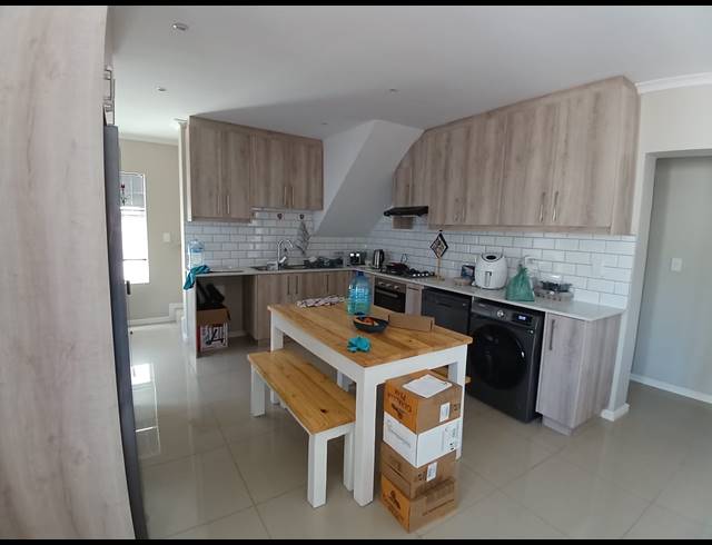 4 BEDROOM HOUSE TO LET IN NUUTGEVONDEN